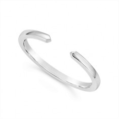 18ct White Gold Open Wedding Band To Sit Next To An Engagement Ring