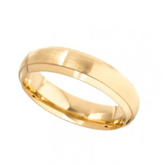 9ct Yellow Gold Gents 5mm Diamond Cut Wedding Band