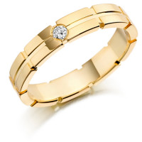 9ct Yellow Gold Gents 5mm Wedding Ring with Centre Groove and Set with 7pt Round Diamond  