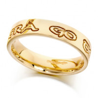 9ct Yellow Gold Ladies 4mm Celtic Wedding Ring Engraved with ""gra go deo"" (love forever)  "