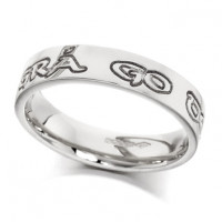 9ct White Gold Ladies 4mm Celtic Wedding Ring Engraved with ""gra go deo"" (love forever)  "