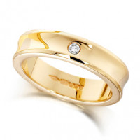 9ct Yellow Gold Ladies 4mm Concave Wedding Ring Set with Single 3pt Diamond  