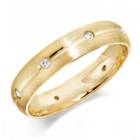 9ct Yellow Gold Gents 5mm Wedding Ring with Centre Groove and Diamonds Evenly Spaced All Around, Set with a Total of 16pts of Diamonds  