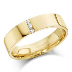 9ct Yellow Gold Gents 5mm Wedding Ring 3 Channel Set Diamonds, Total Weight 9pts  