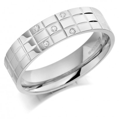 18ct White Gold Gents 5mm Chequer Pattern Wedding Ring Set with 5pts of Diamonds  