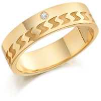9ct Yellow Gold Gents 6mm Wedding Ring with Frosted S-Shape Pattern and Set with 3pts of Diamonds  