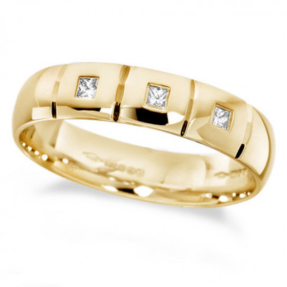 9ct Yellow Gold Gents 5mm Wedding Ring with 3 Square Boxes and a Princess Cut Diamond Set in Each, Total Weight 11pts  