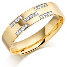 9ct Yellow Gold Gents 5mm Wedding Ring Set with 12pts of Diamonds in X-Shape Pattern  