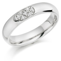 9ct White Gold Ladies 4mm Wedding Ring Set with 7pts of Diamonds in an Oval Shape Box  