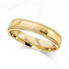 9ct Yellow Gold Ladies 4mm Wedding Ring with Stipple and Beaded Pattern Centre  
