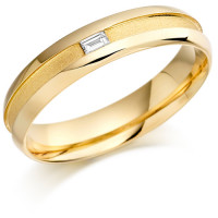 9ct Yellow Gold Gents 5mm Wedding Ring with Centre Groove and Channel Set with 7pt Baguette Diamond  