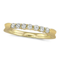 18ct Yellow Gold Ladies Claw Set Half Eternity Ring Set With 0.25ct Of Diamonds